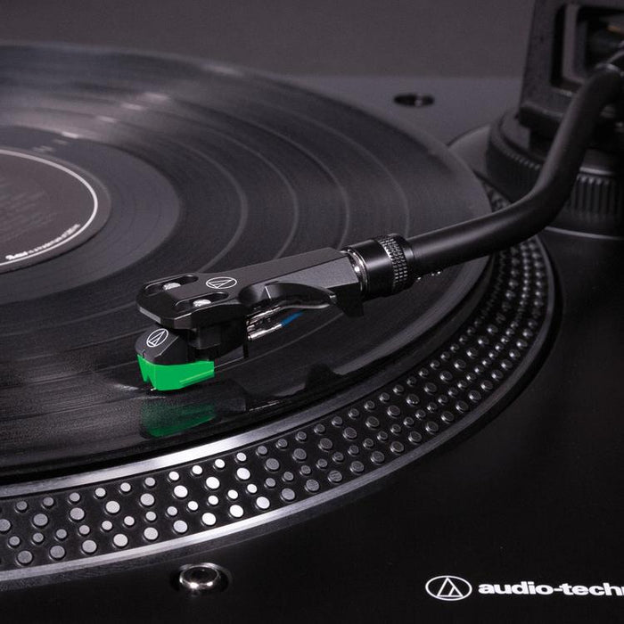 Audio Technica AT-LP120XUSB | Table tournante - Entraînement direct - Analogique et USB - Noir-Sonxplus Drummondville